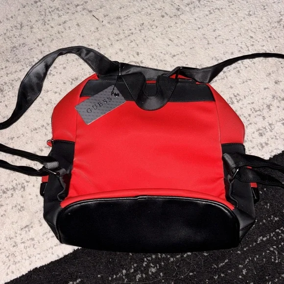 guess bag - Picture 2 of 2